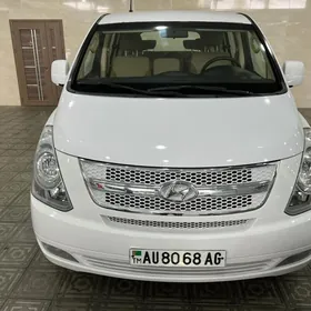 Hyundai H-1 2013