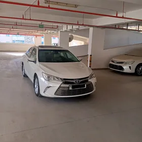 Toyota Camry 2016