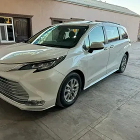 Toyota Sienna 2021