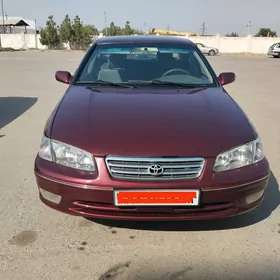 Toyota Camry 2000