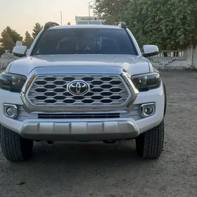 Toyota Tacoma 2018