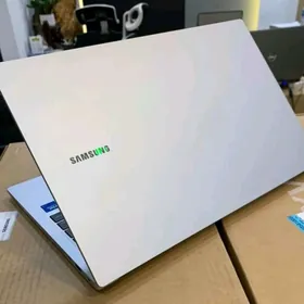 Samsung Galaxy Book4/i7/RAM 16