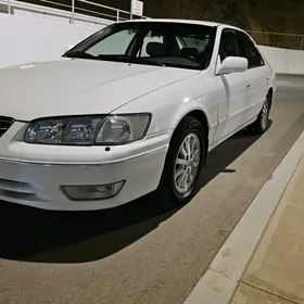 Toyota Camry 2000