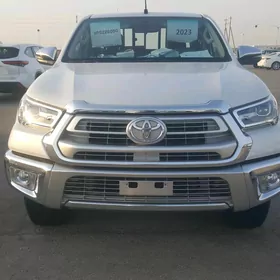 Toyota Hilux 2023