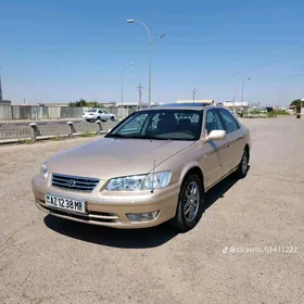 Toyota Camry 2000