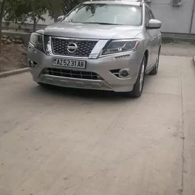 Nissan Pathfinder 2013