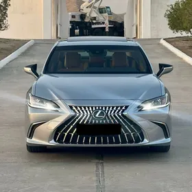 Lexus ES 350 2022