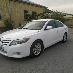 Toyota Camry 2010