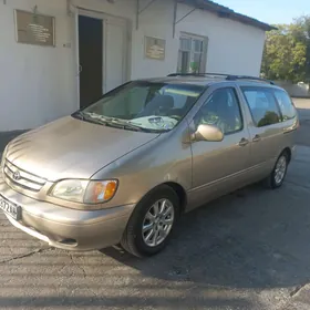 Toyota Sienna 2001