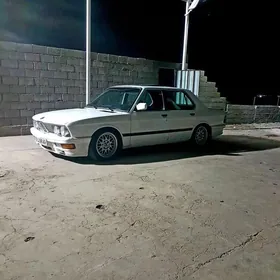 BMW 5 Series 1986