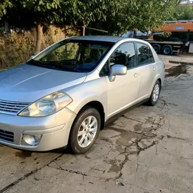 Nissan Versa 2010