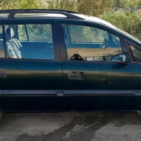 Opel Zafira 1999