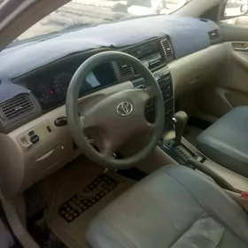 Toyota Corolla 2004