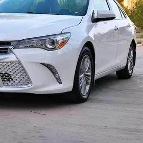 Toyota Camry 2015