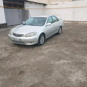 Toyota Camry 2004