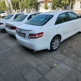 Toyota Camry 2011