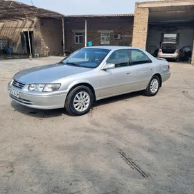 Toyota Camry 2000