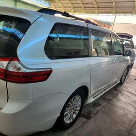 Toyota Sienna 2015