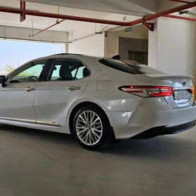 Toyota Camry 2020