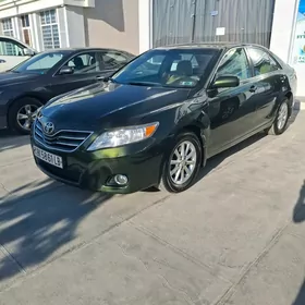 Toyota Camry 2011