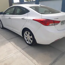 Hyundai Elantra 2012