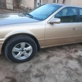 Toyota Camry 2001