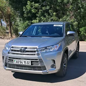 Toyota Highlander 2019