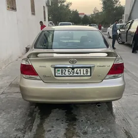 Toyota Camry 2004