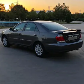 Toyota Camry 2004