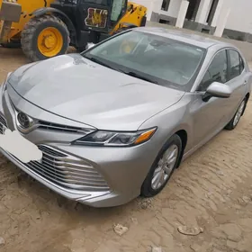 Toyota Camry 2020