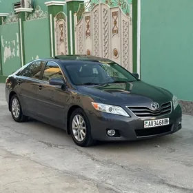 Toyota Camry 2010