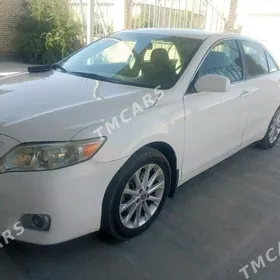 Toyota Camry 2011