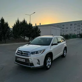 Toyota Highlander 2019