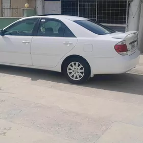 Toyota Camry 2004