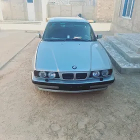 BMW 525 1990