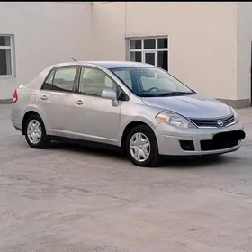 Nissan Versa 2010