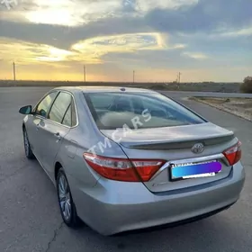 Toyota Camry 2016