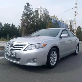 Toyota Camry 2011