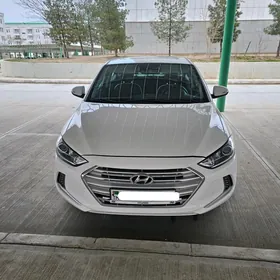 Hyundai Elantra 2018