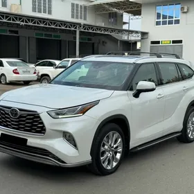 Toyota Highlander 2020