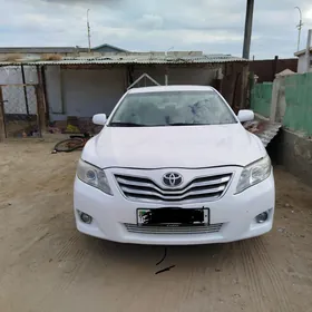 Toyota Camry 2010