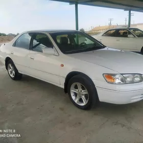 Toyota Camry 1999