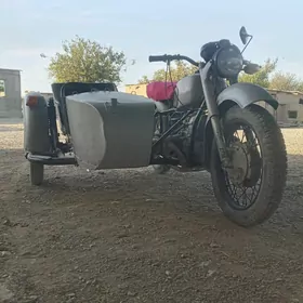 Ural 4320 1990