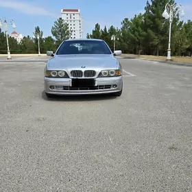 BMW E39 2001