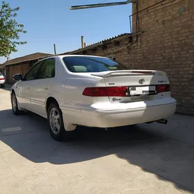 Toyota Camry 2000