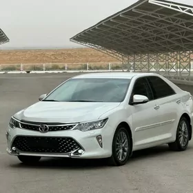 Toyota Camry 2017