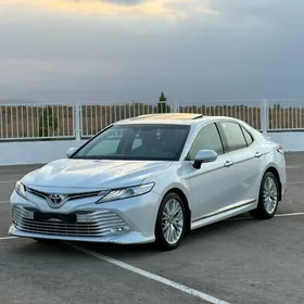 Toyota Camry 2020