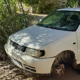 Volkswagen Polo 1999