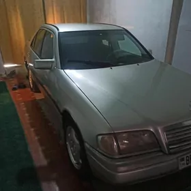 Mercedes-Benz S-Class 1997