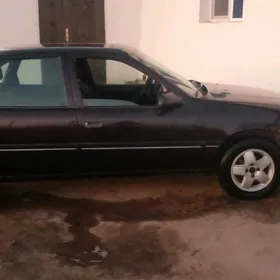 Opel Vectra 1992